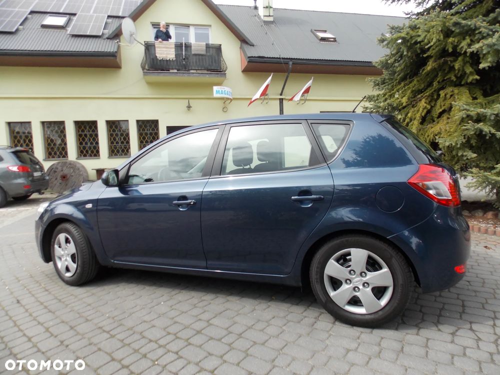 Kia Ceed 1.4 CVVT ISG Spirit - 4