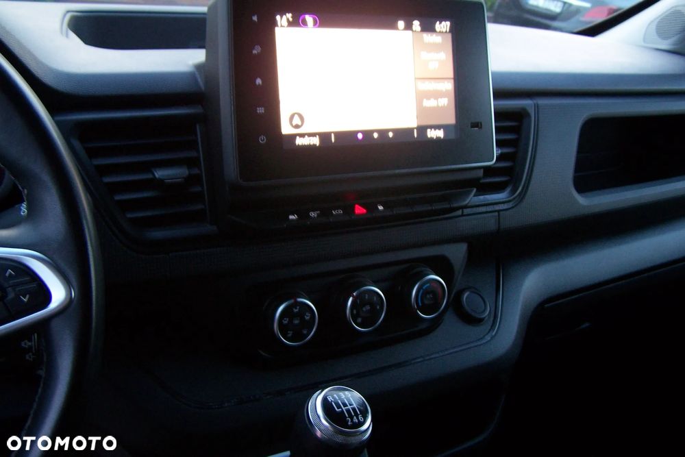 Renault Trafic - 6
