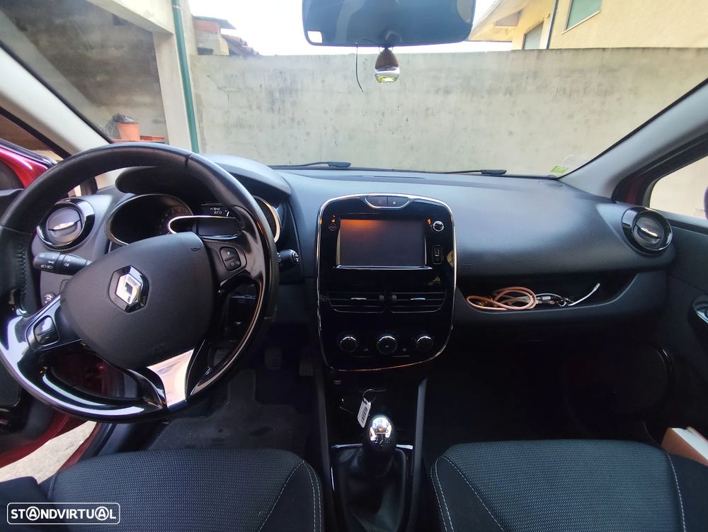 Renault Clio 1.2 16V Confort - 5