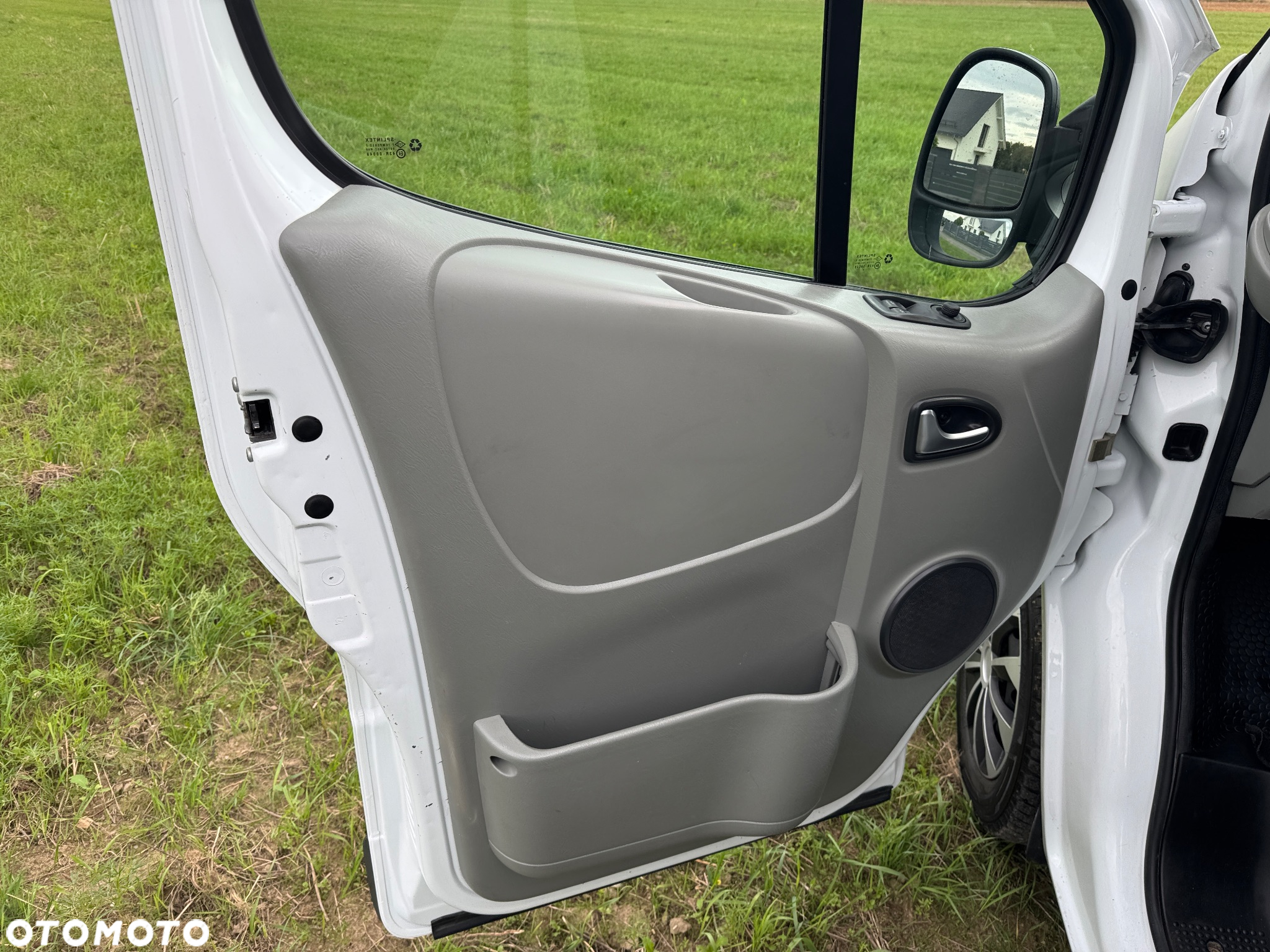 Opel Vivaro Tour Elegance L1H1 - 16