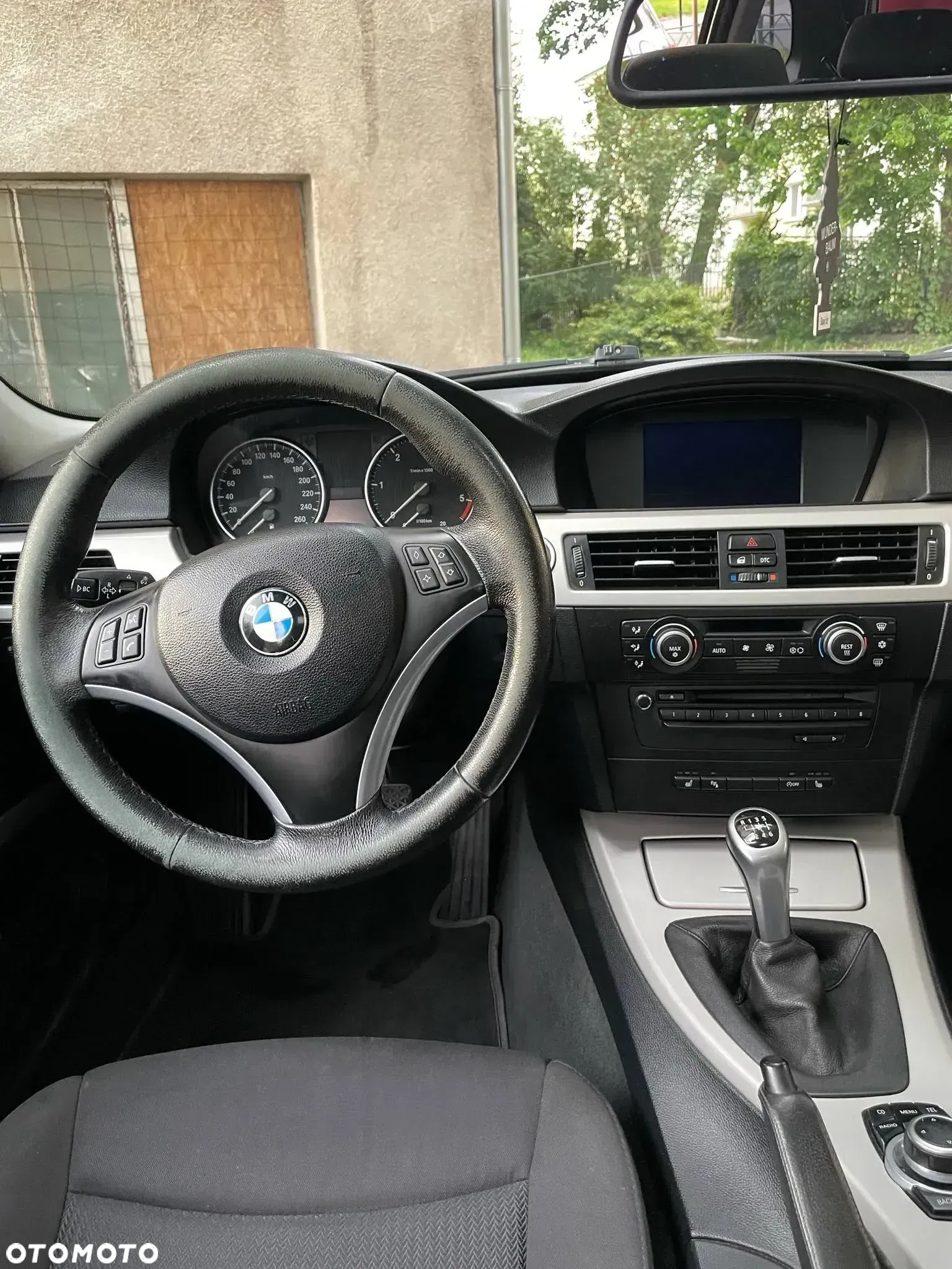 BMW Seria 3 318d - 12