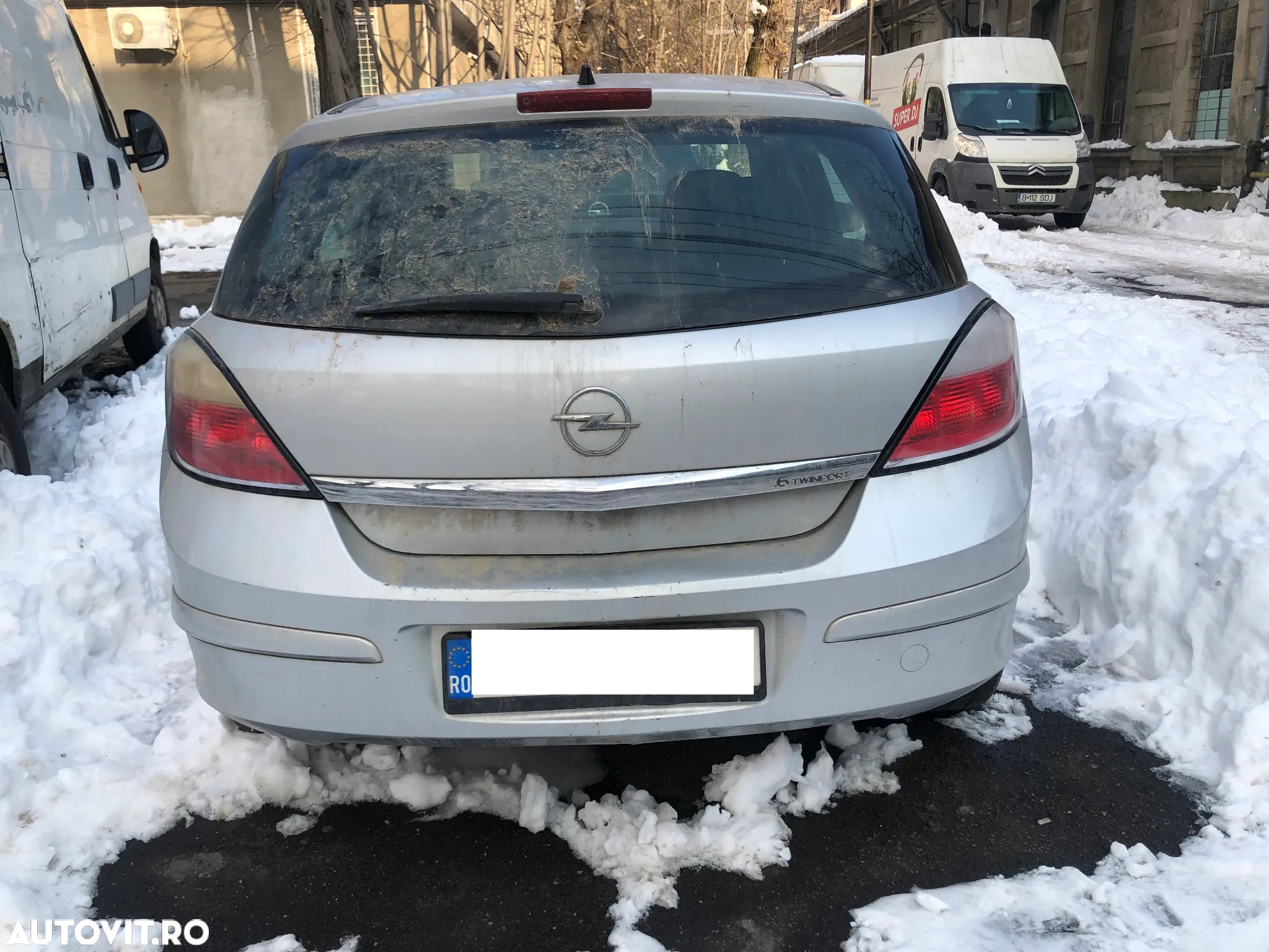 Dezmembrez Opel Astra H gri 1.6 benzina Twinport 2006 cutie automata - 4