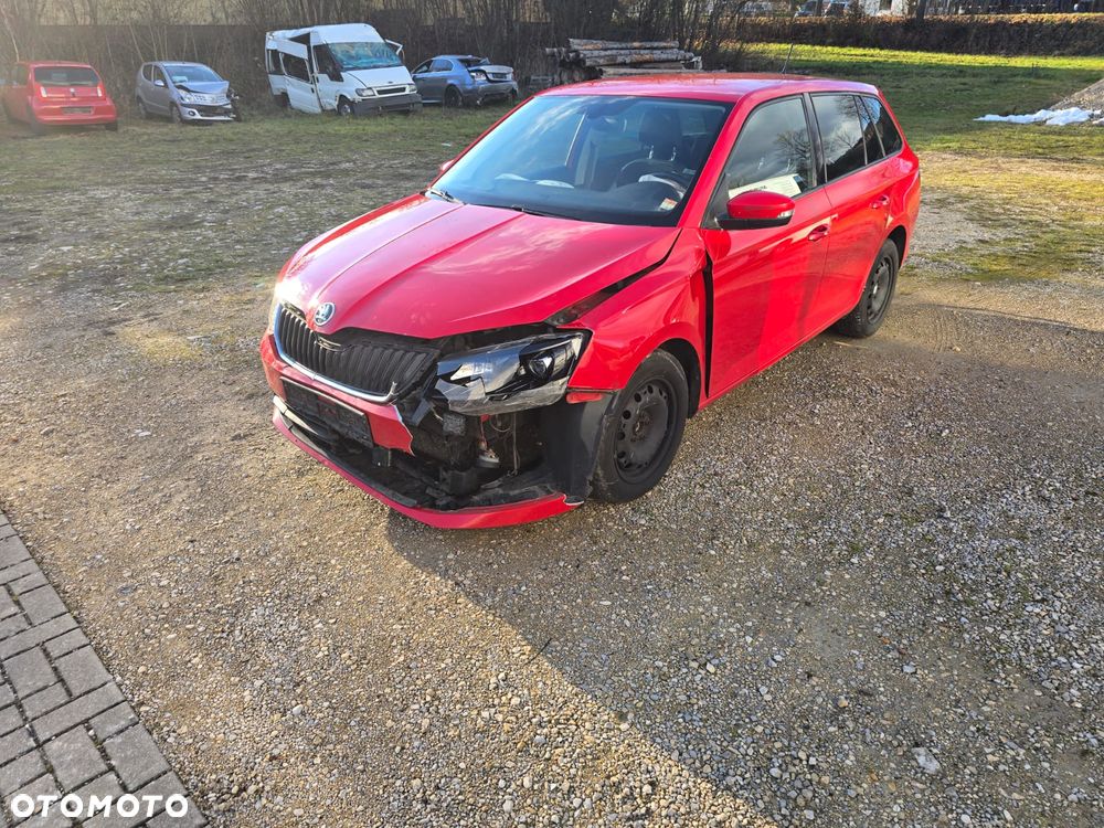Skoda Fabia 1.2 TSI Cool Edition Red & Grey - 3