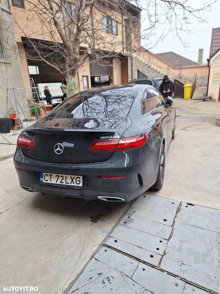Mercedes-Benz E 220 d 4MATIC - 6