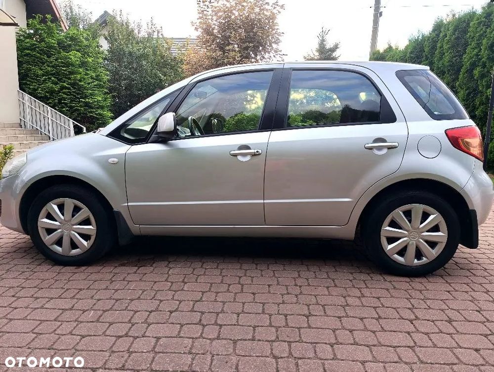 Suzuki SX4 - 4