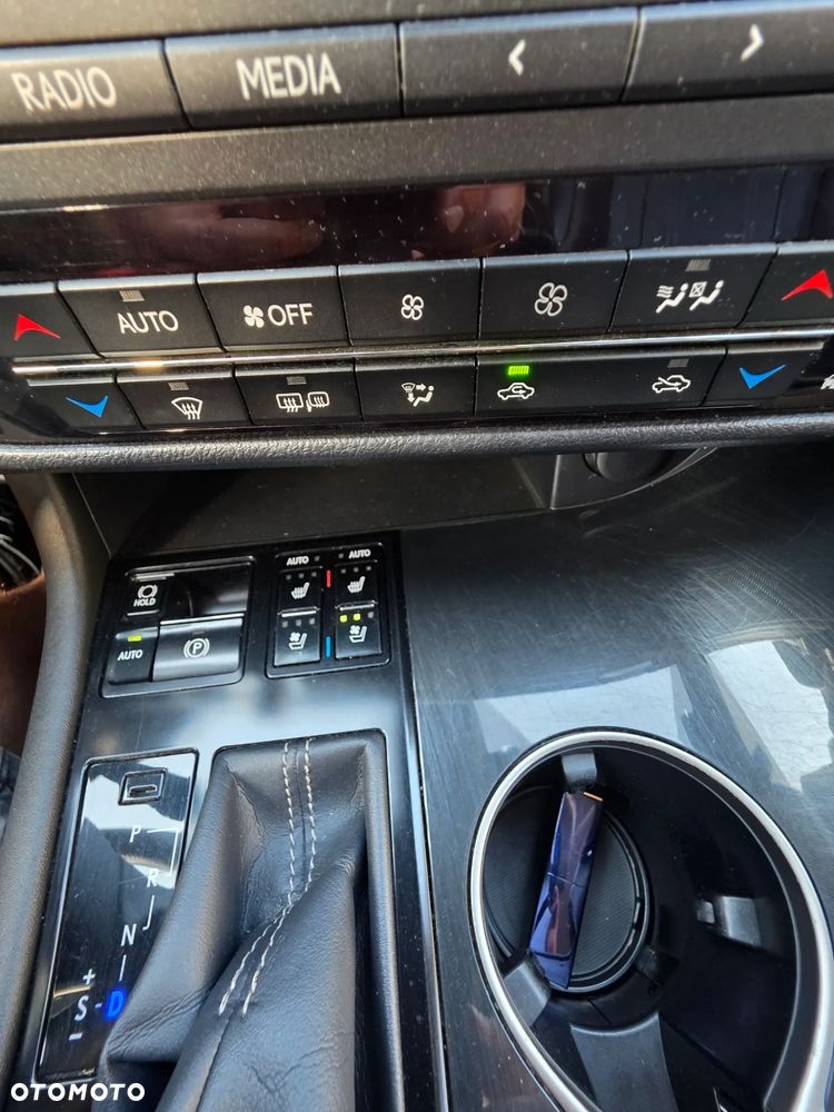 Lexus RX 450h Elegance - 21