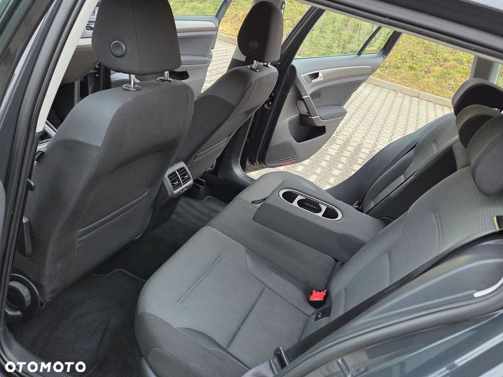 Volkswagen Golf 1.6 TDI BlueMotion Technology Comfortline - 28