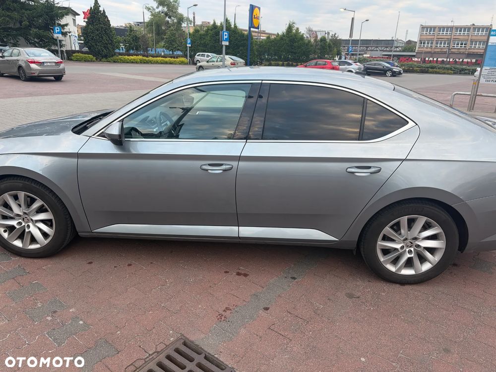Skoda Superb 1.5 TSI Ambition - 12