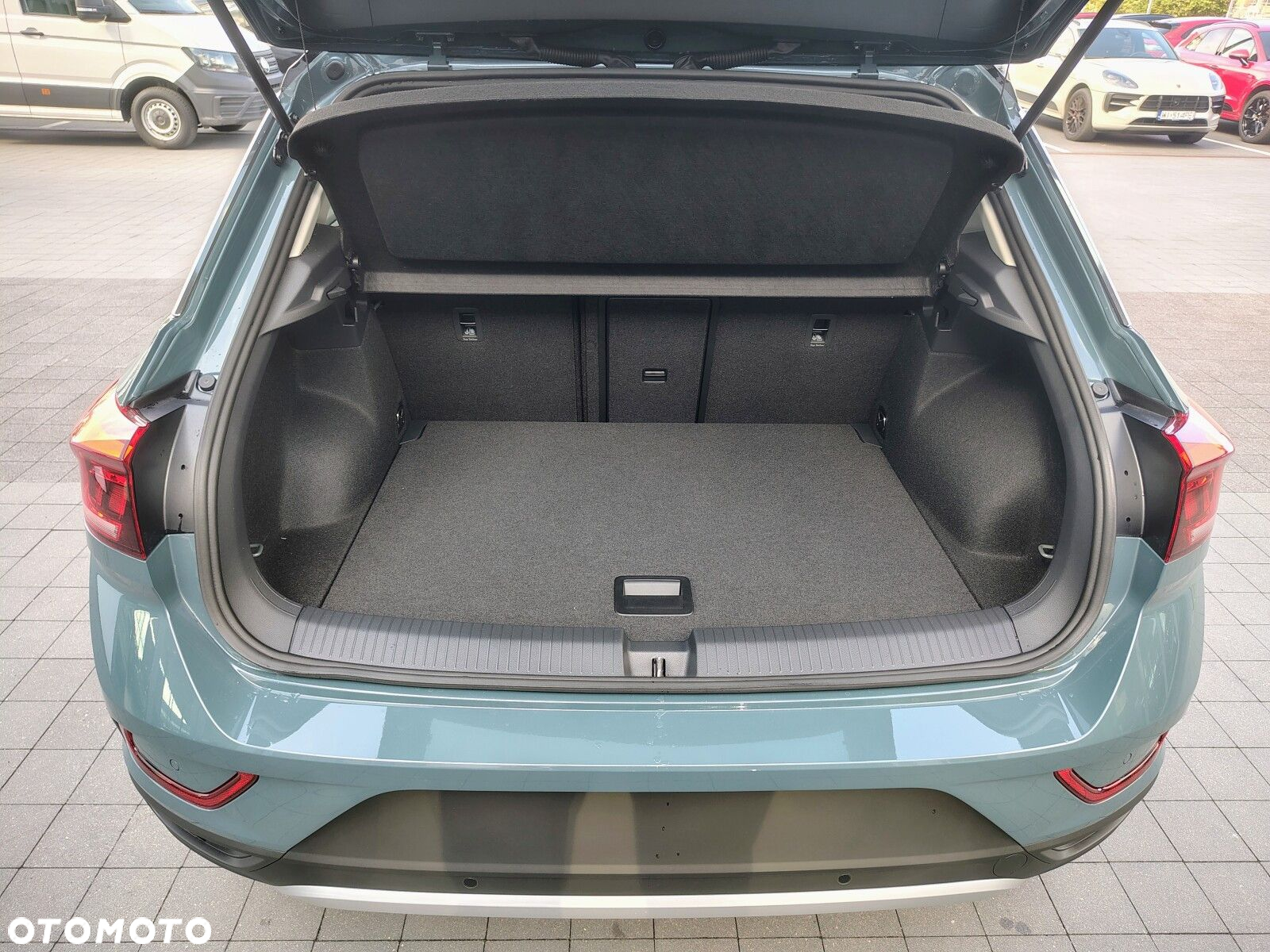 Volkswagen T-Roc - 9