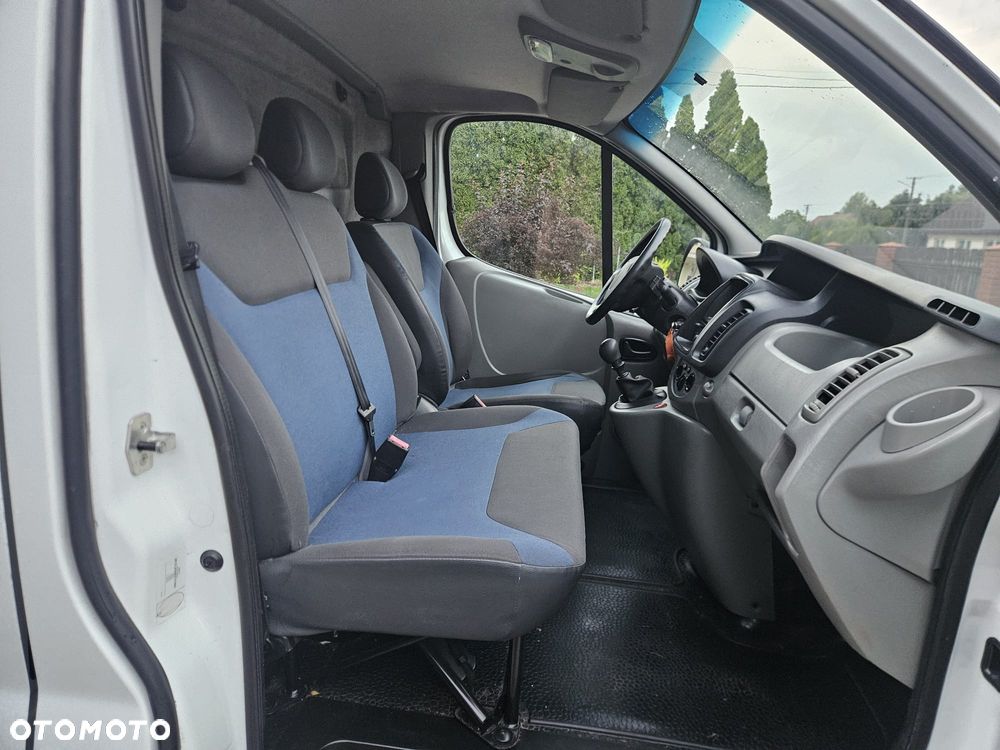 Renault Trafic - 15