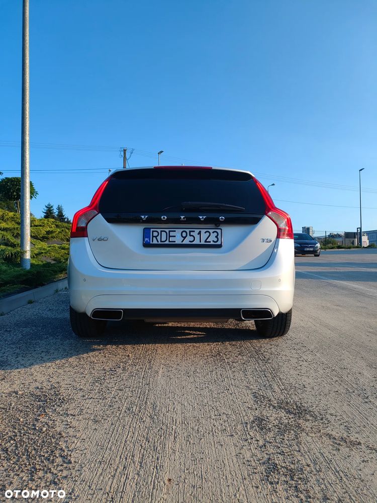 Volvo V60 - 15