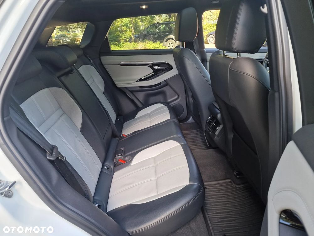 Land Rover Range Rover Evoque - 24