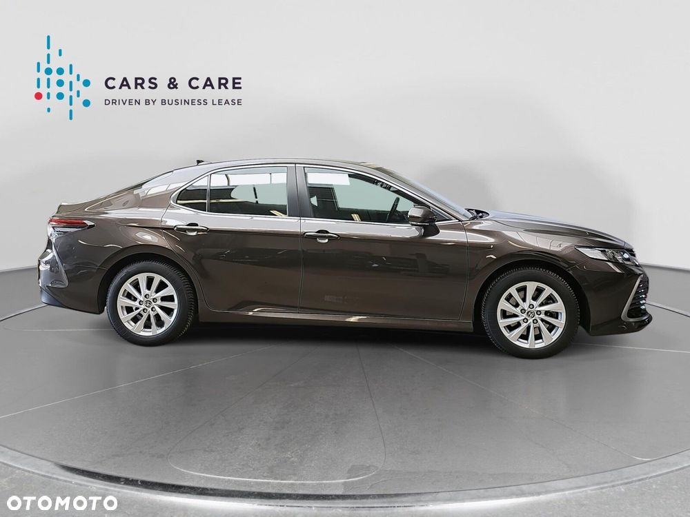 Toyota Camry 2.5 Hybrid Comfort CVT - 21
