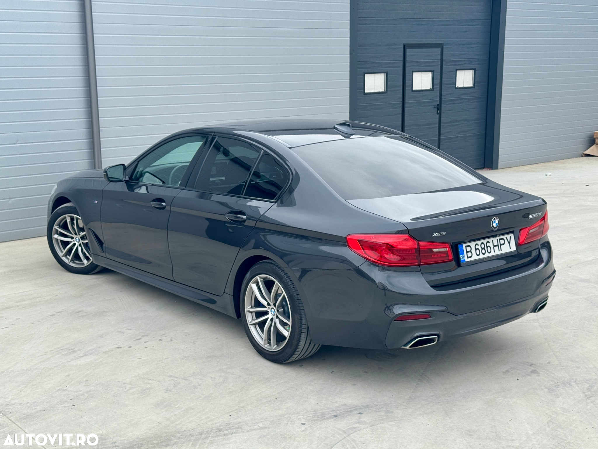 BMW Seria 5 530d xDrive AT - 4
