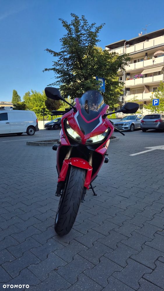 Honda CBR - 6
