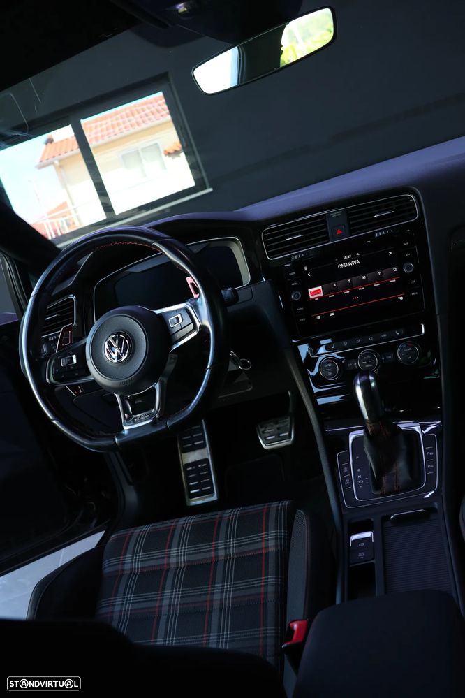 VW Golf GTI (BlueMotion ) DSG Performance - 2