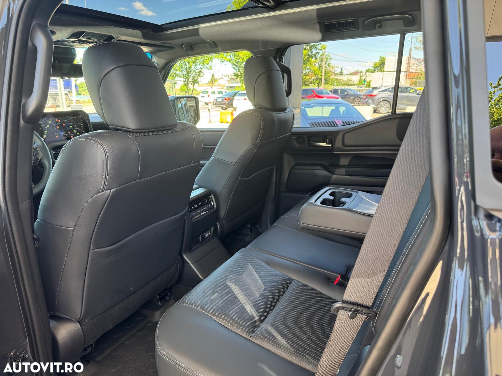Toyota Land Cruiser 250 2.8l D-4D 204 CP A/T 7 locuri Luxury - 11