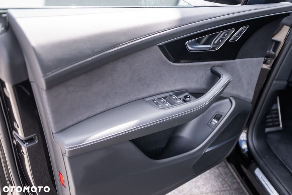 Audi RS Q8 TFSI Quattro Tiptronic Performance - 17