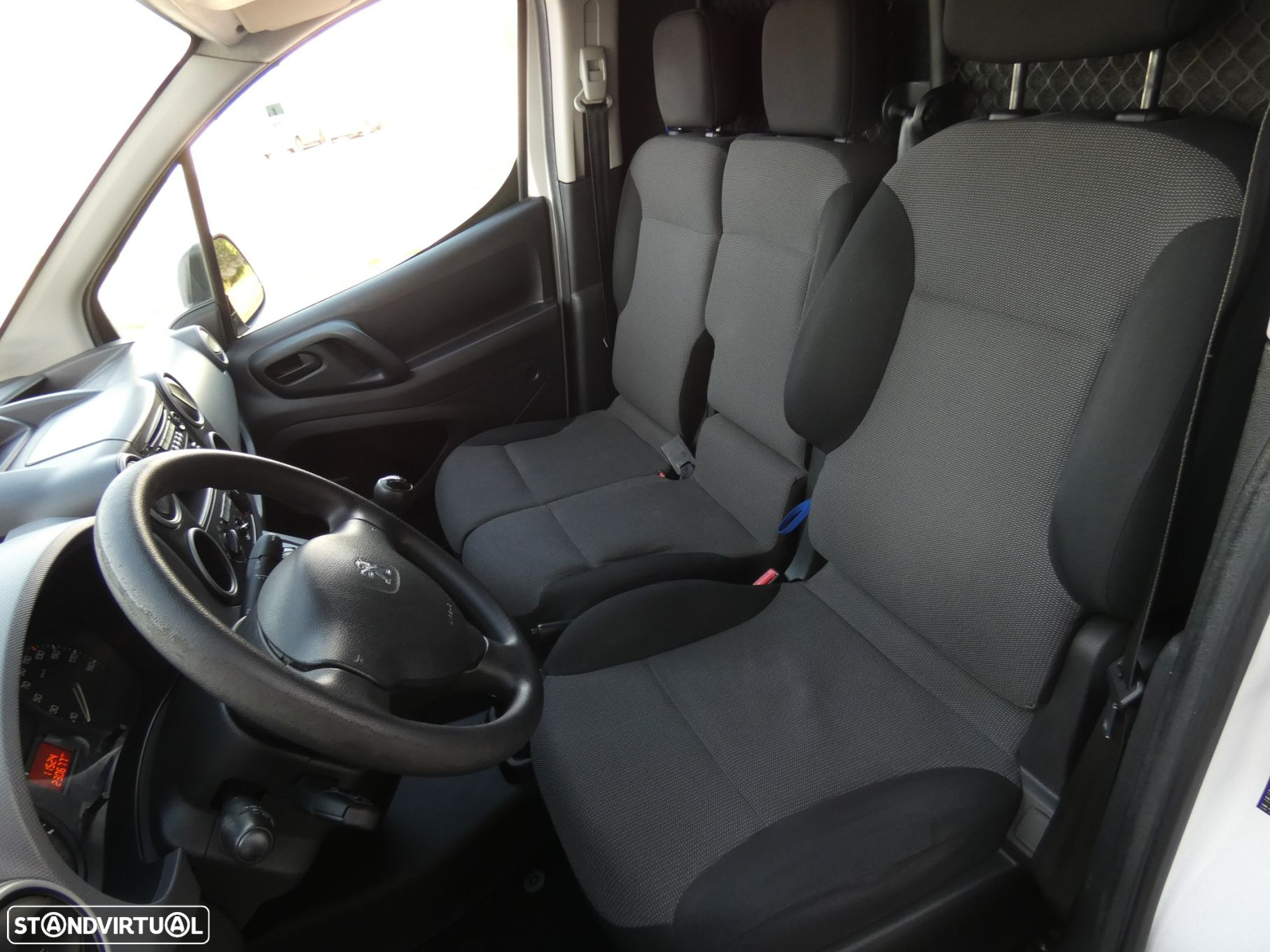 Peugeot Partner 1.6 BlueHDi L1 Premium 3L - 17