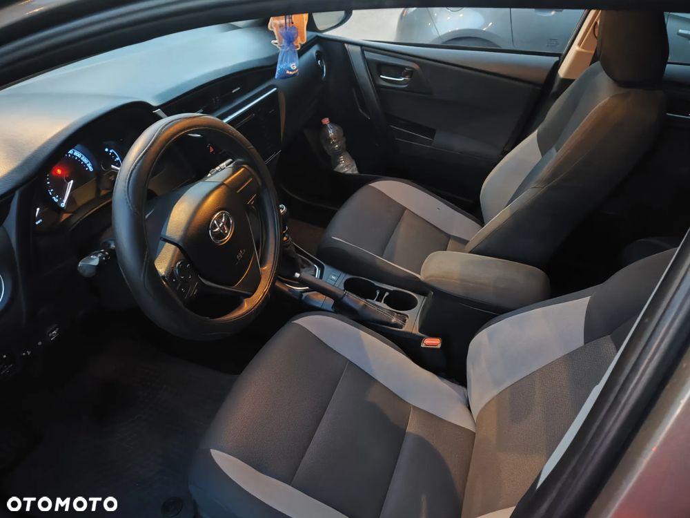 Toyota Auris 1.6 Active - 9