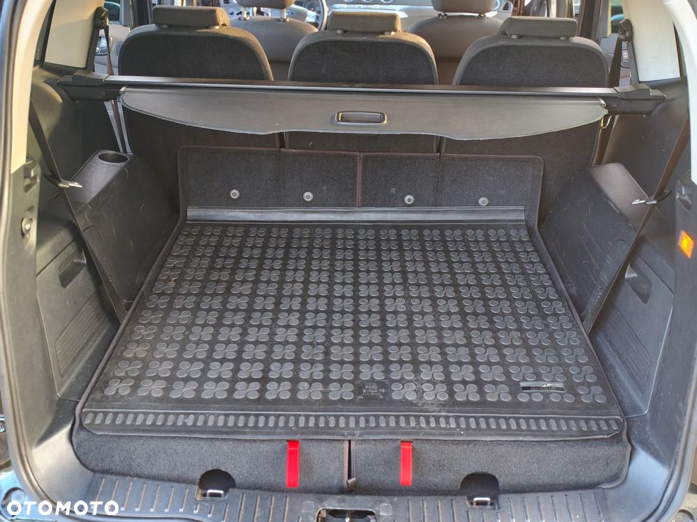 Ford S-Max 2.5 Titanium - 13