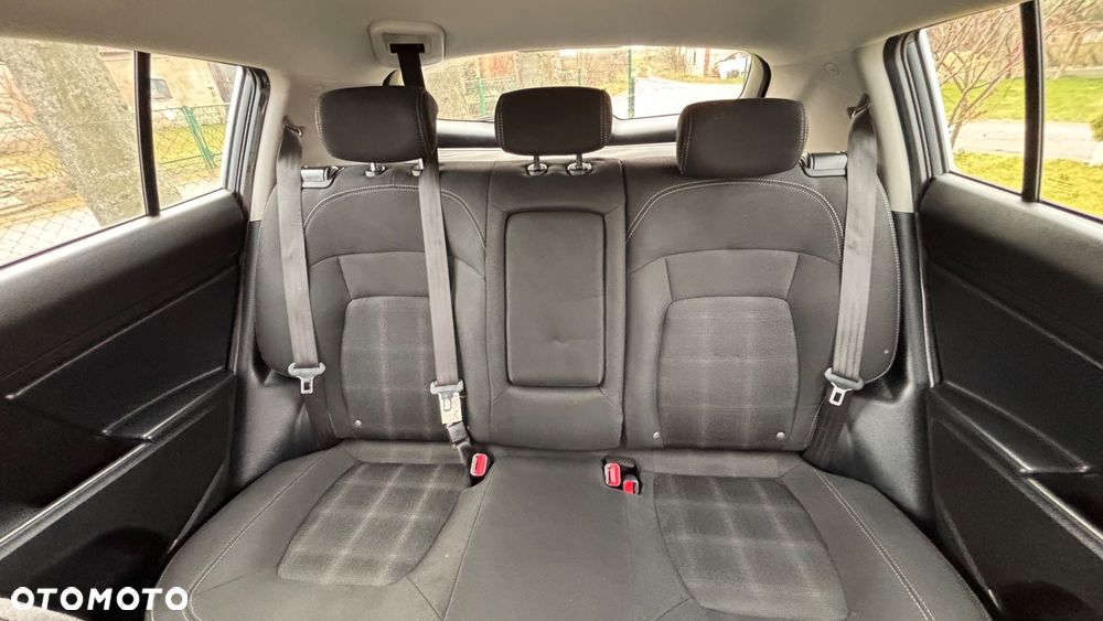 Kia Sportage 1.6 GDI Business Line L 2WD - 10