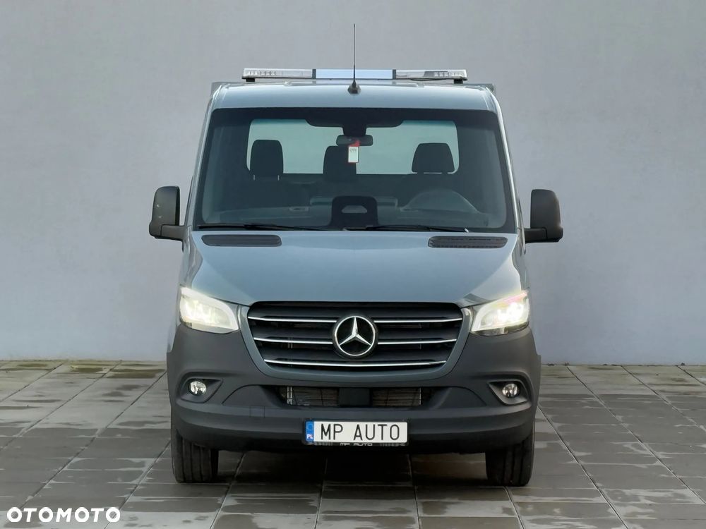 Mercedes-Benz Sprinter - 2