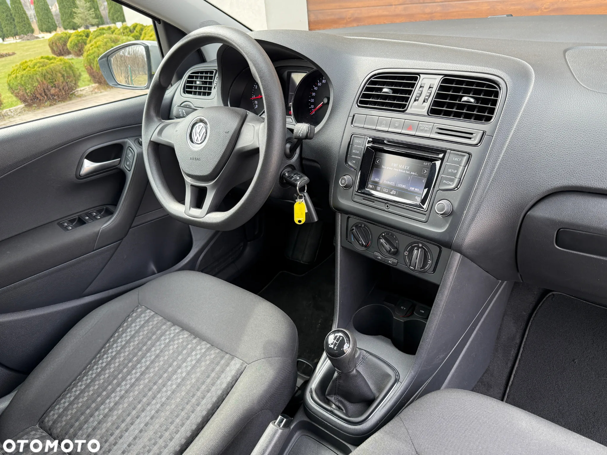 Volkswagen Polo - 8
