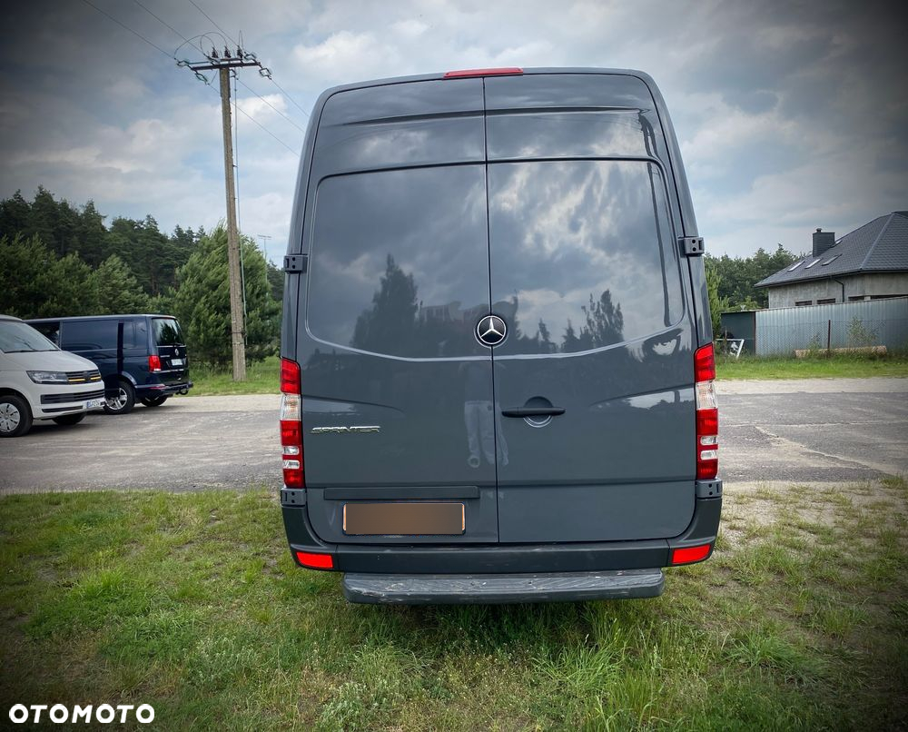 Mercedes-Benz Sprinter - 4