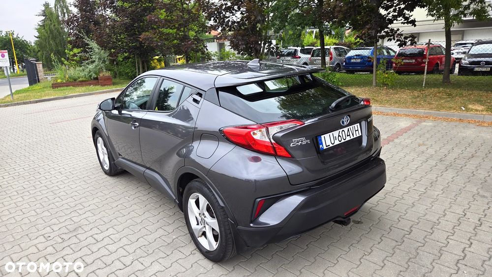 Toyota C-HR Business-Edition - 4