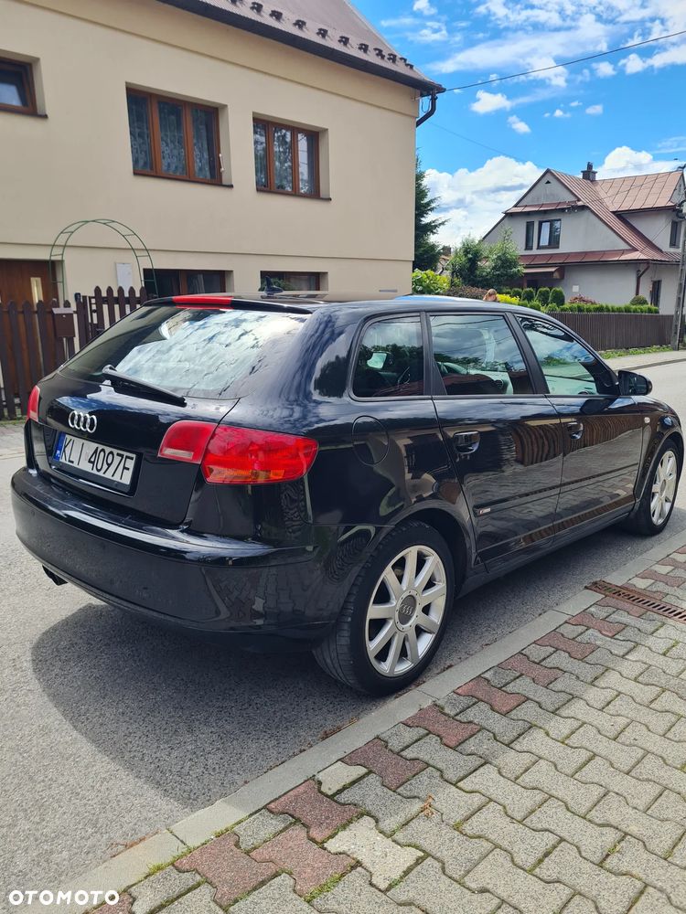 Audi A3 Sportback 2.0 TDI DPF Quattro Ambition - 2