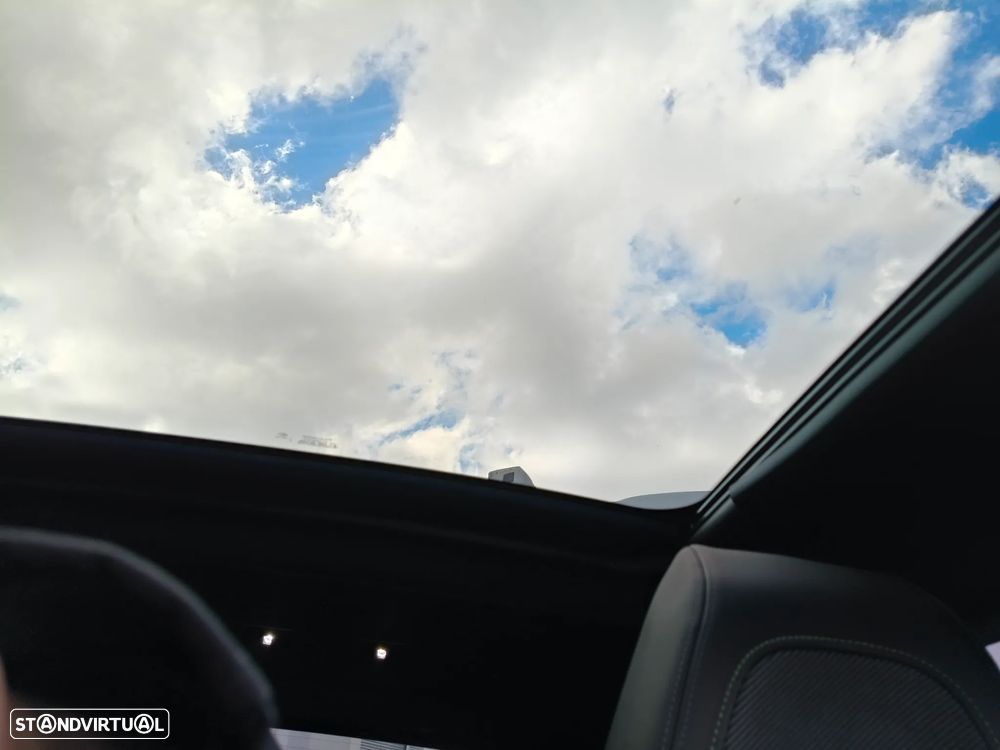 Peugeot e-208 50 kWh GT Line - 13