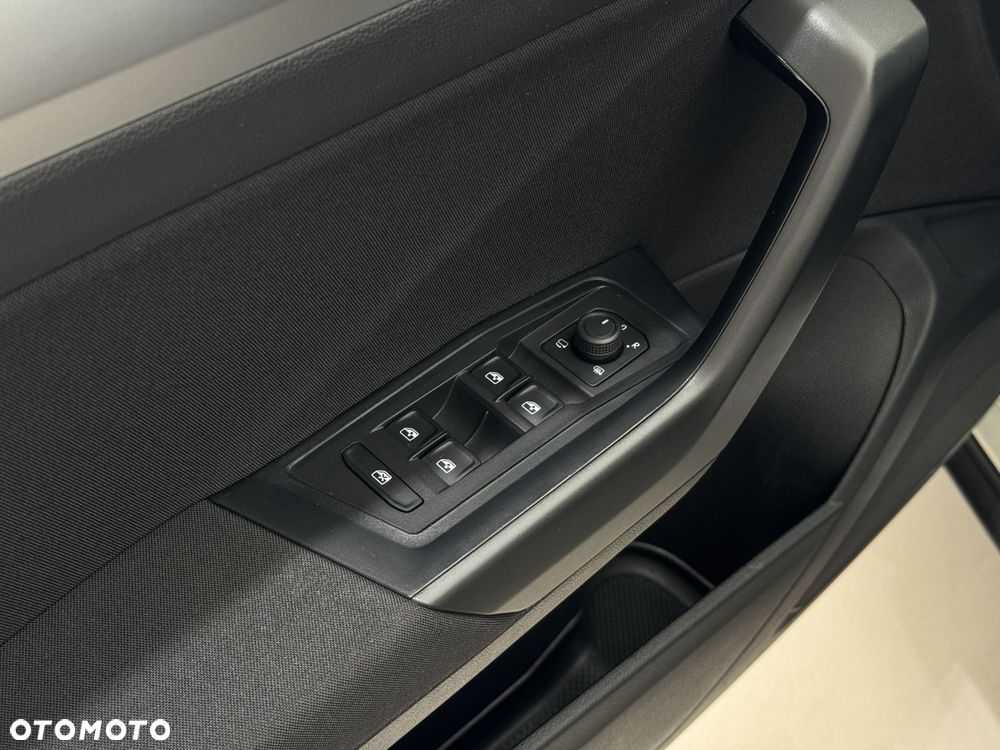 Volkswagen T-Roc - 20