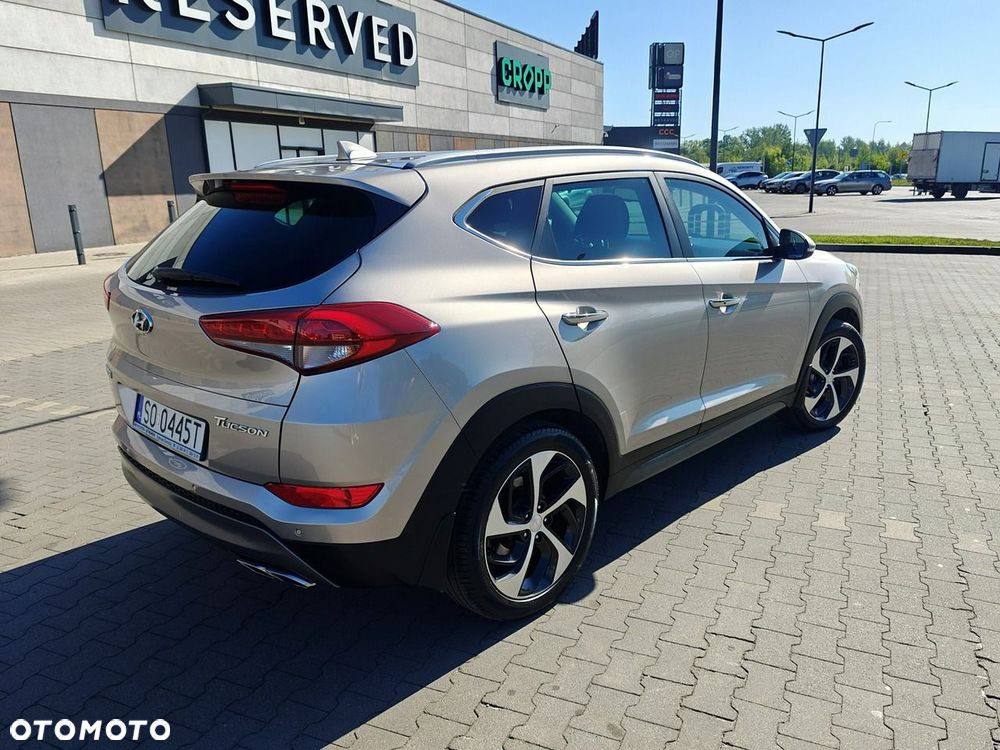 Hyundai Tucson - 11