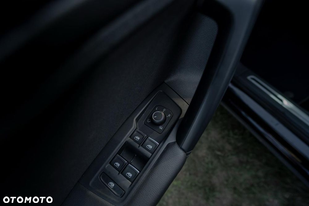 Volkswagen Tiguan 2.0 TDI SCR 4MotION DSG Elegance - 36