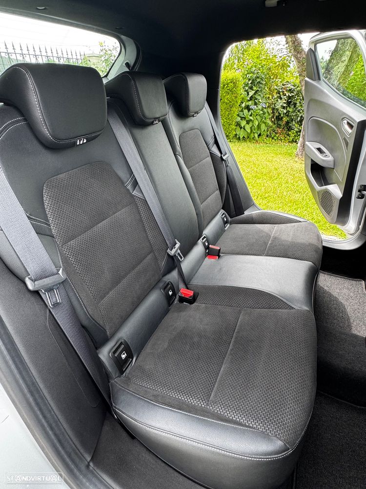 Renault Clio - 24