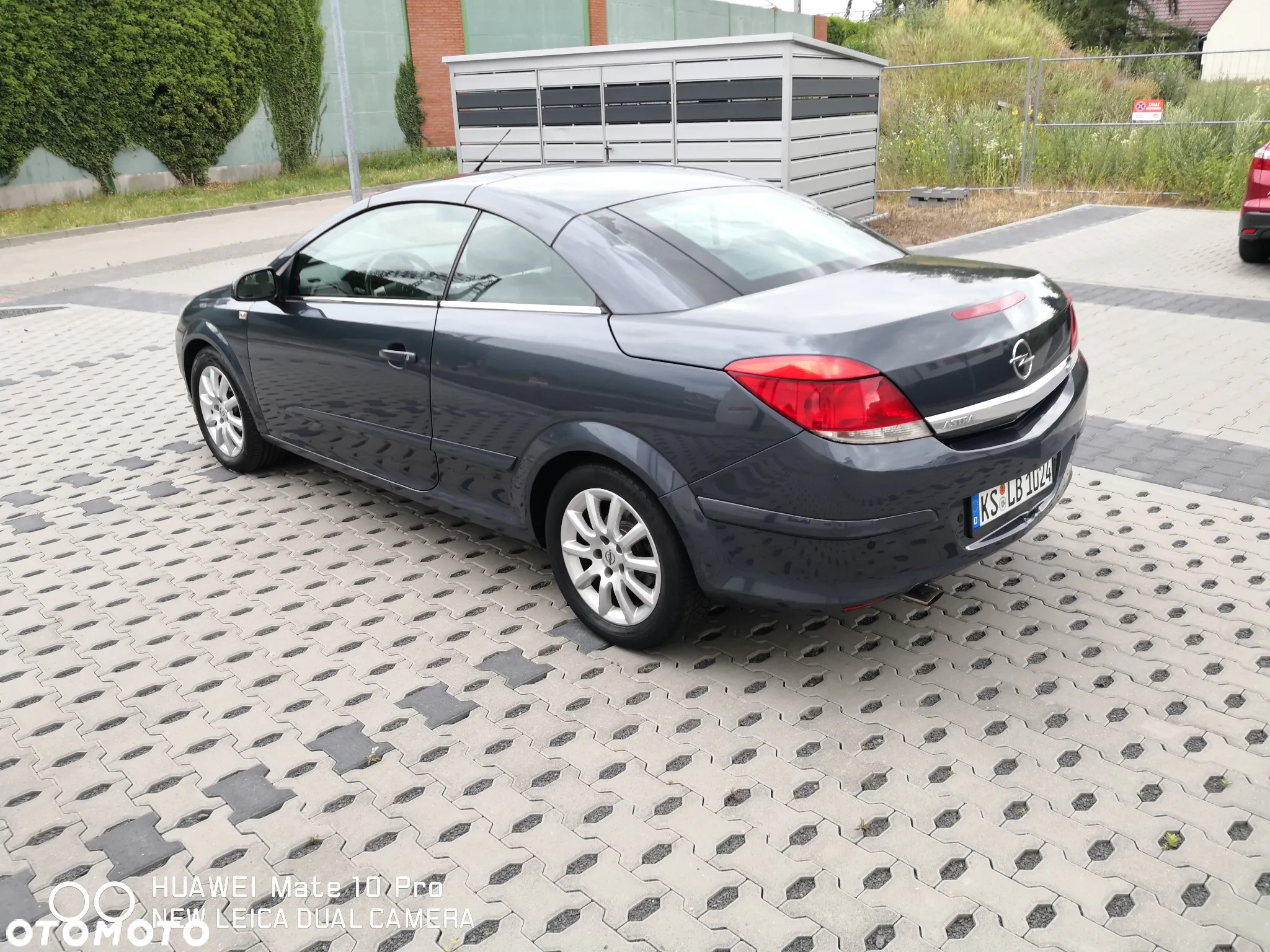 Opel Astra TwinTop 1.8 Cosmo - 4