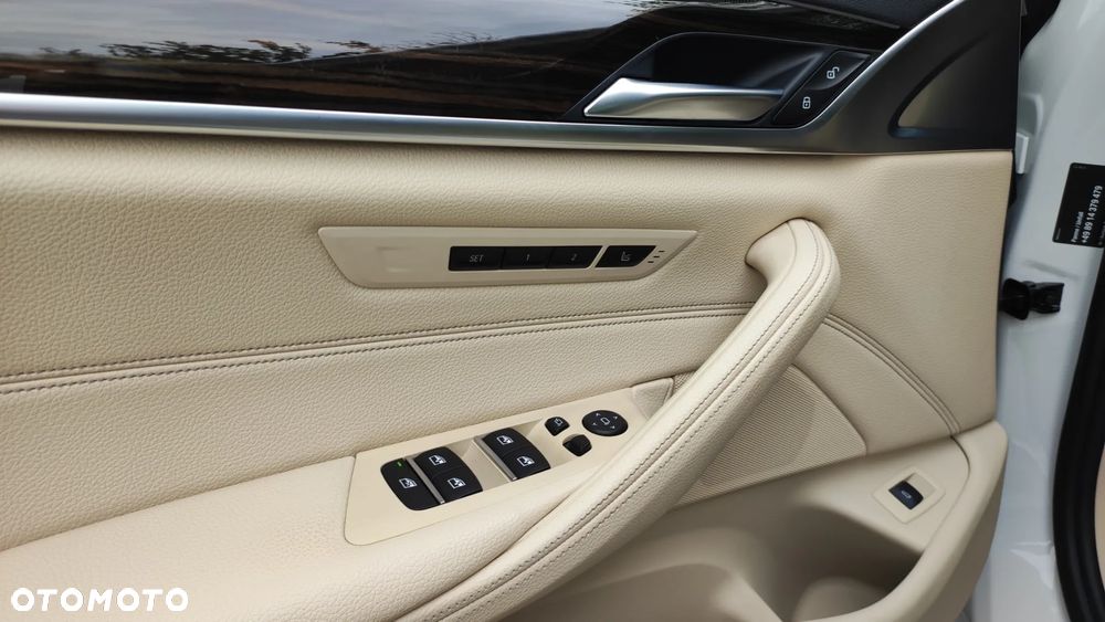 BMW Seria 5 520d xDrive Luxury Line - 8