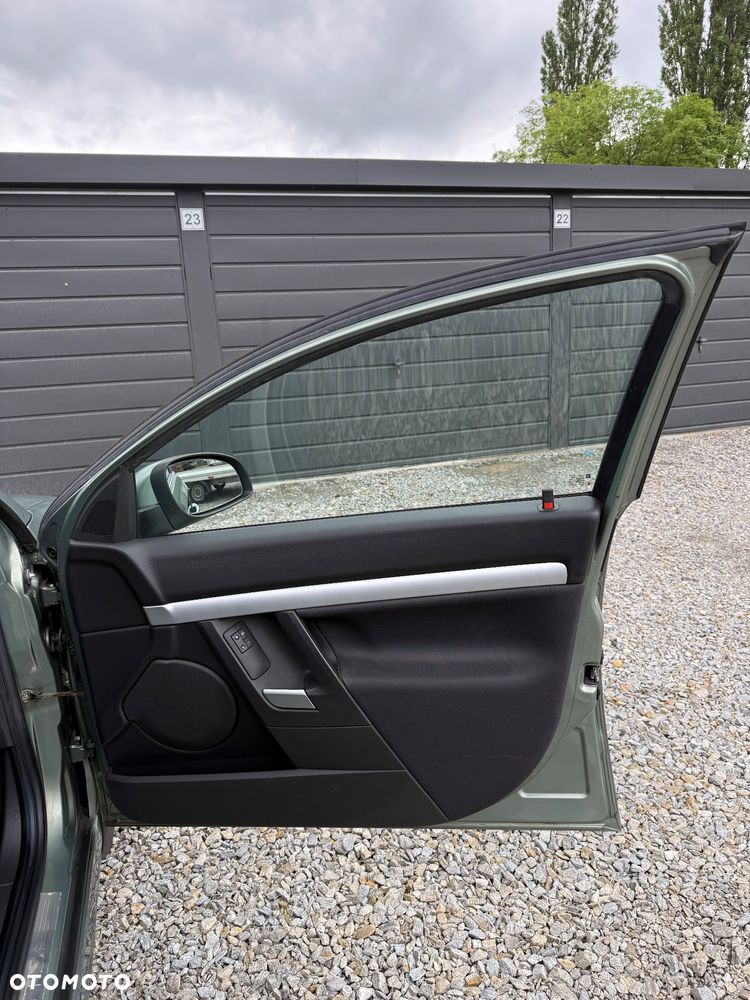 Opel Vectra 1.8 Cosmo - 26