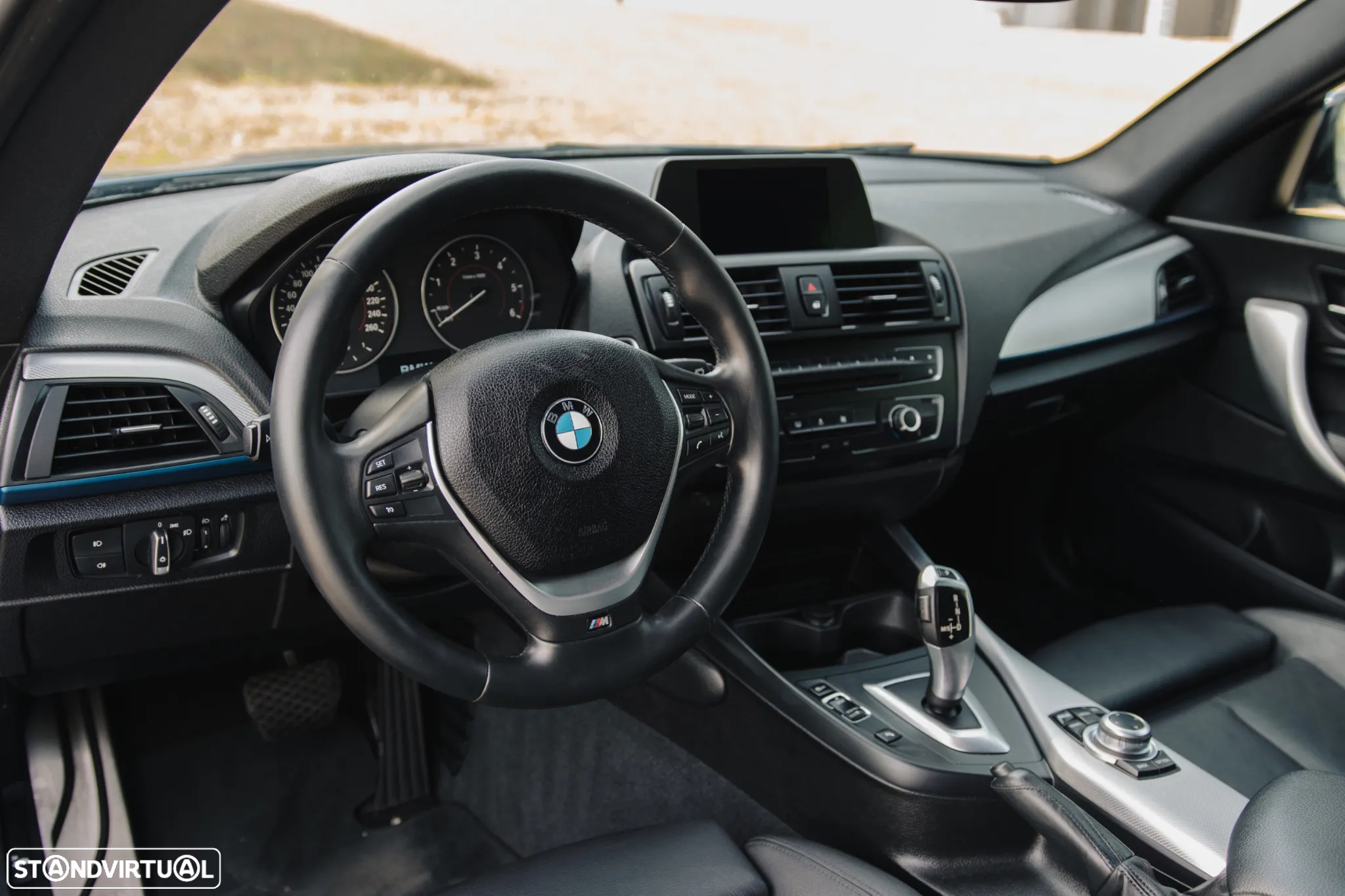 BMW 116 dA Pack M - 10