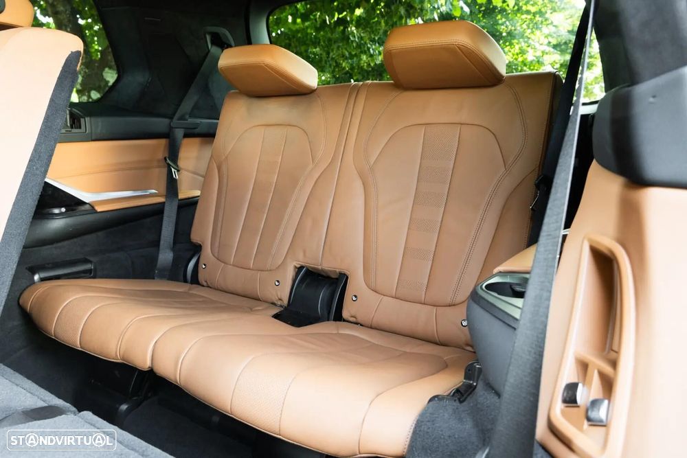 BMW X7 40 d xDrive Pack M - 23