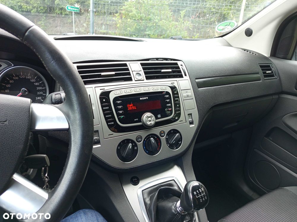 Ford Kuga - 7