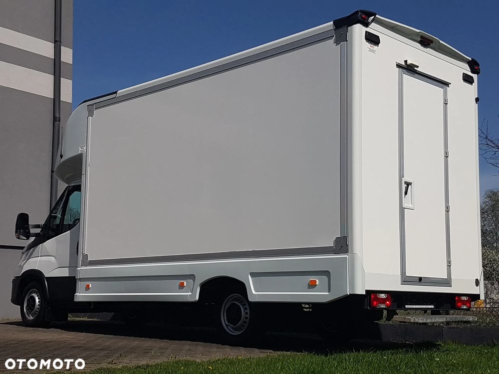 Iveco DAILY KONTENER NISKOPODŁOGOWY 4,43x2,23x2,42 SKLEP KAMPER FOODTRUCK BAR KLIMA KONIOWÓZ - 28