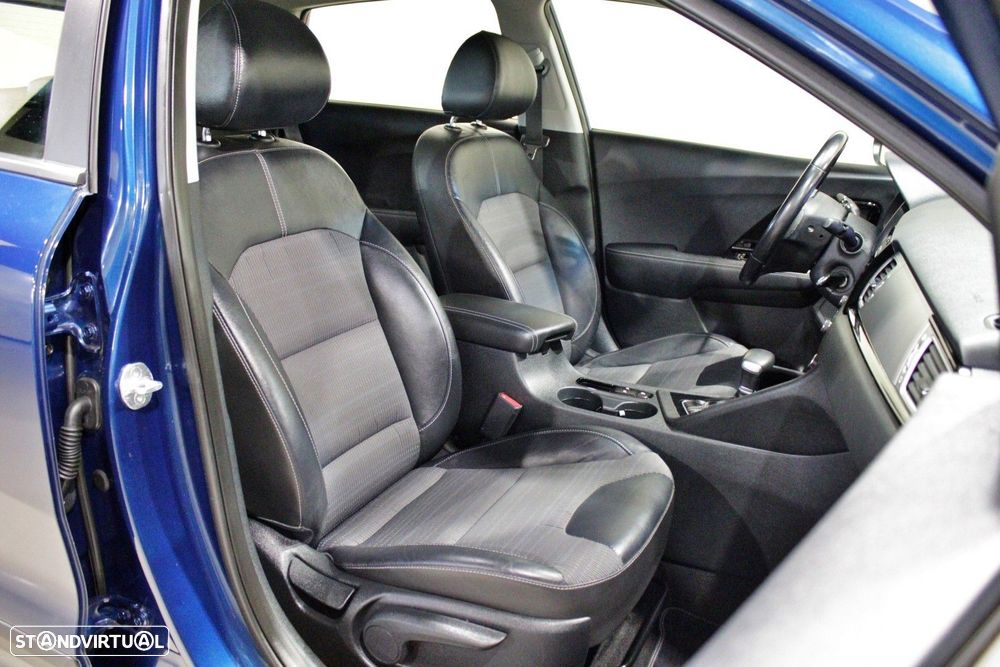 Kia Niro 1.6 GDi HEV Urban - 18