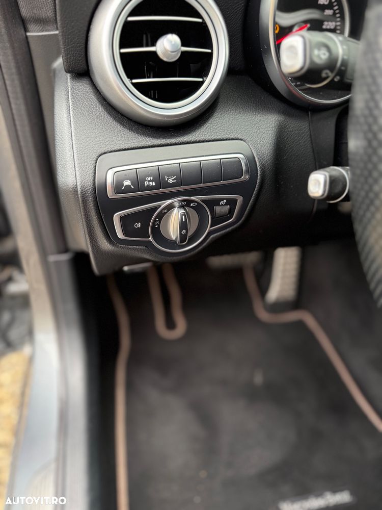 Mercedes-Benz C 300 Aut. - 12