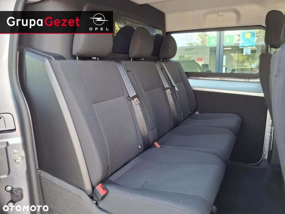 Opel Vivaro - 11