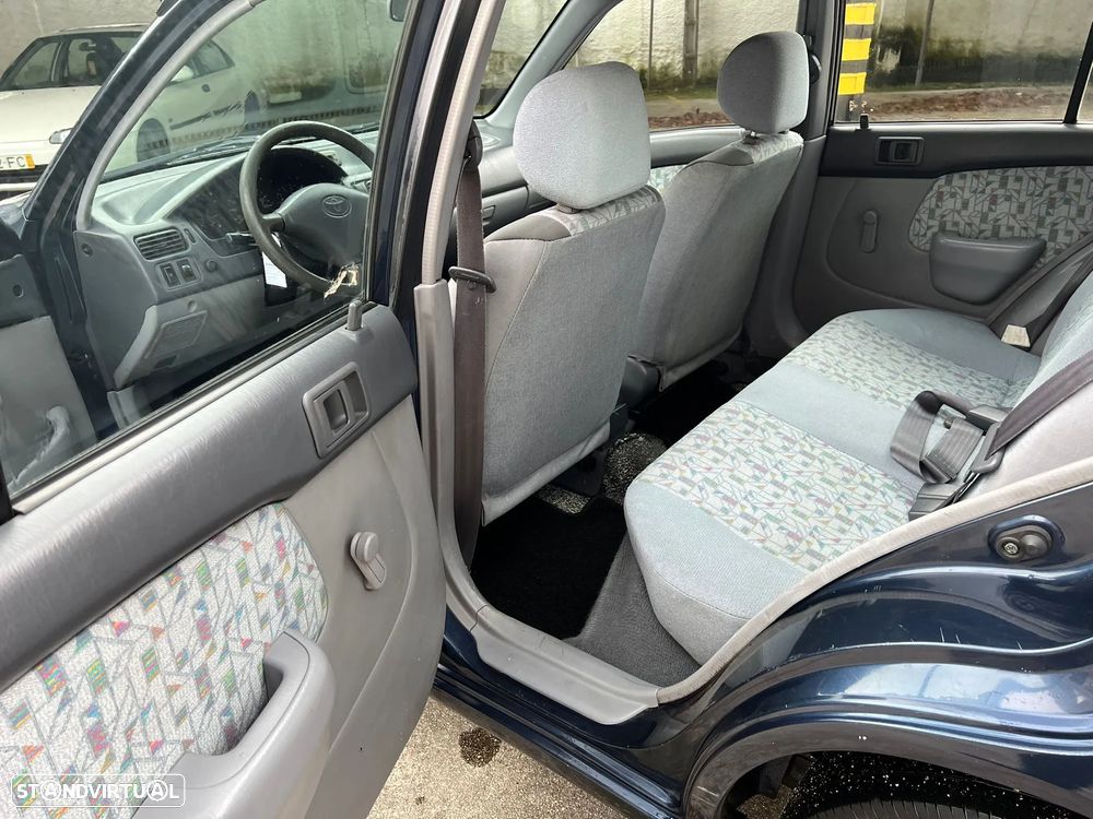 Toyota Starlet 1.3 - 7