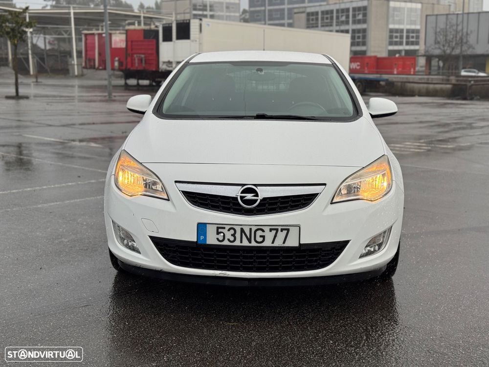 Opel Astra 1.3 CDTi Executive - 10