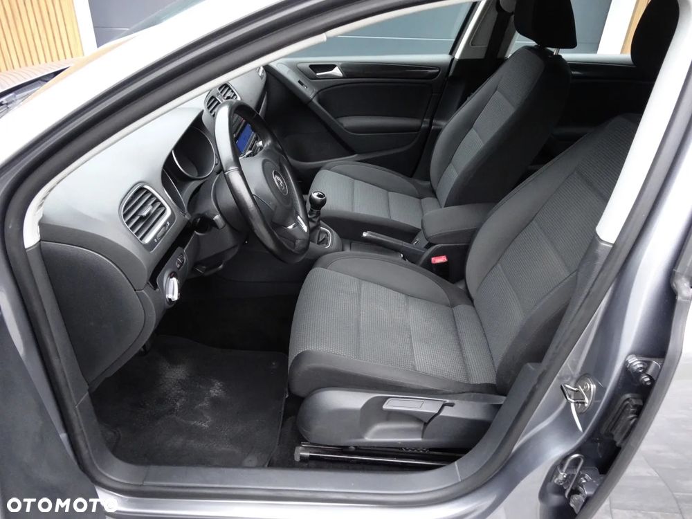 Volkswagen Golf 1.6 Comfortline - 20
