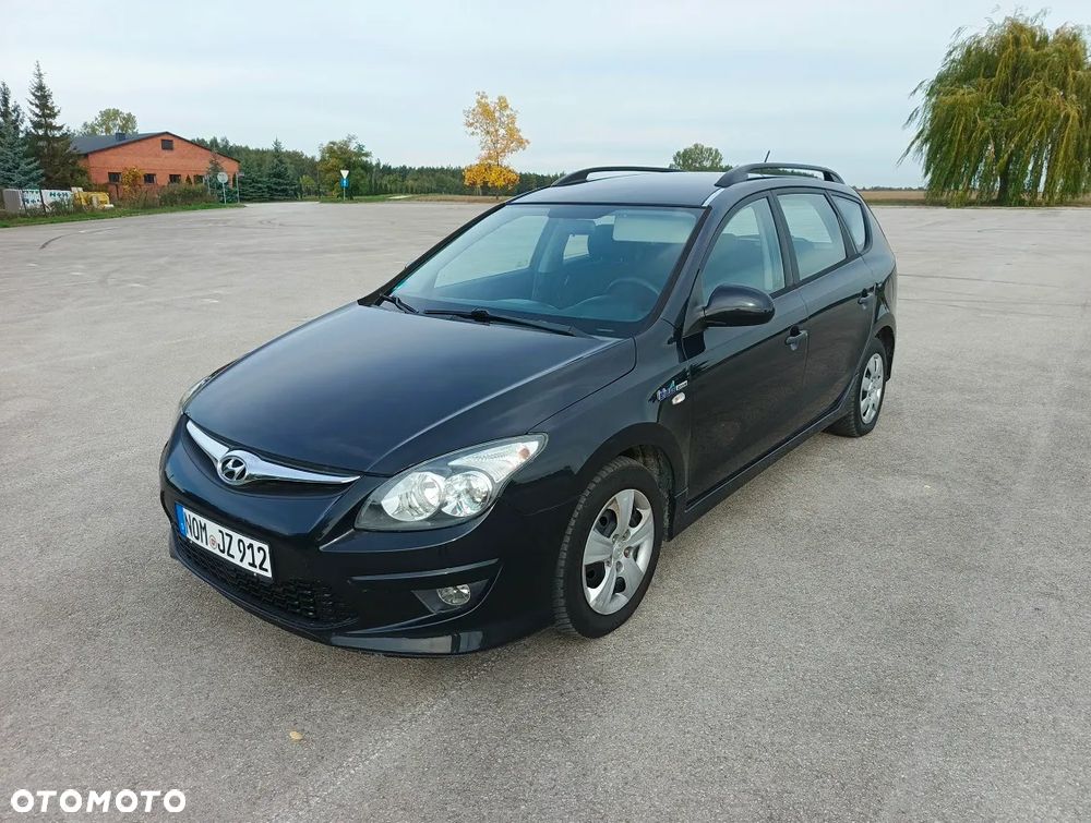 Hyundai i30 i30cw 1.4 blue Comfort - 2